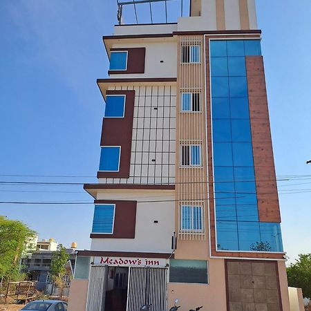 Meadows Inn Мисор Екстериор снимка