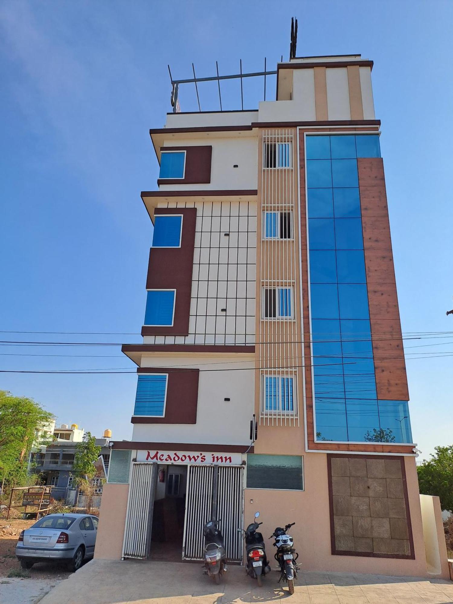 Meadows Inn Мисор Екстериор снимка