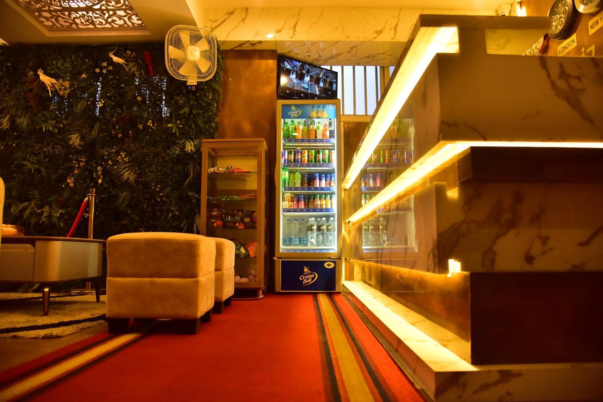 Meadows Inn Мисор Екстериор снимка