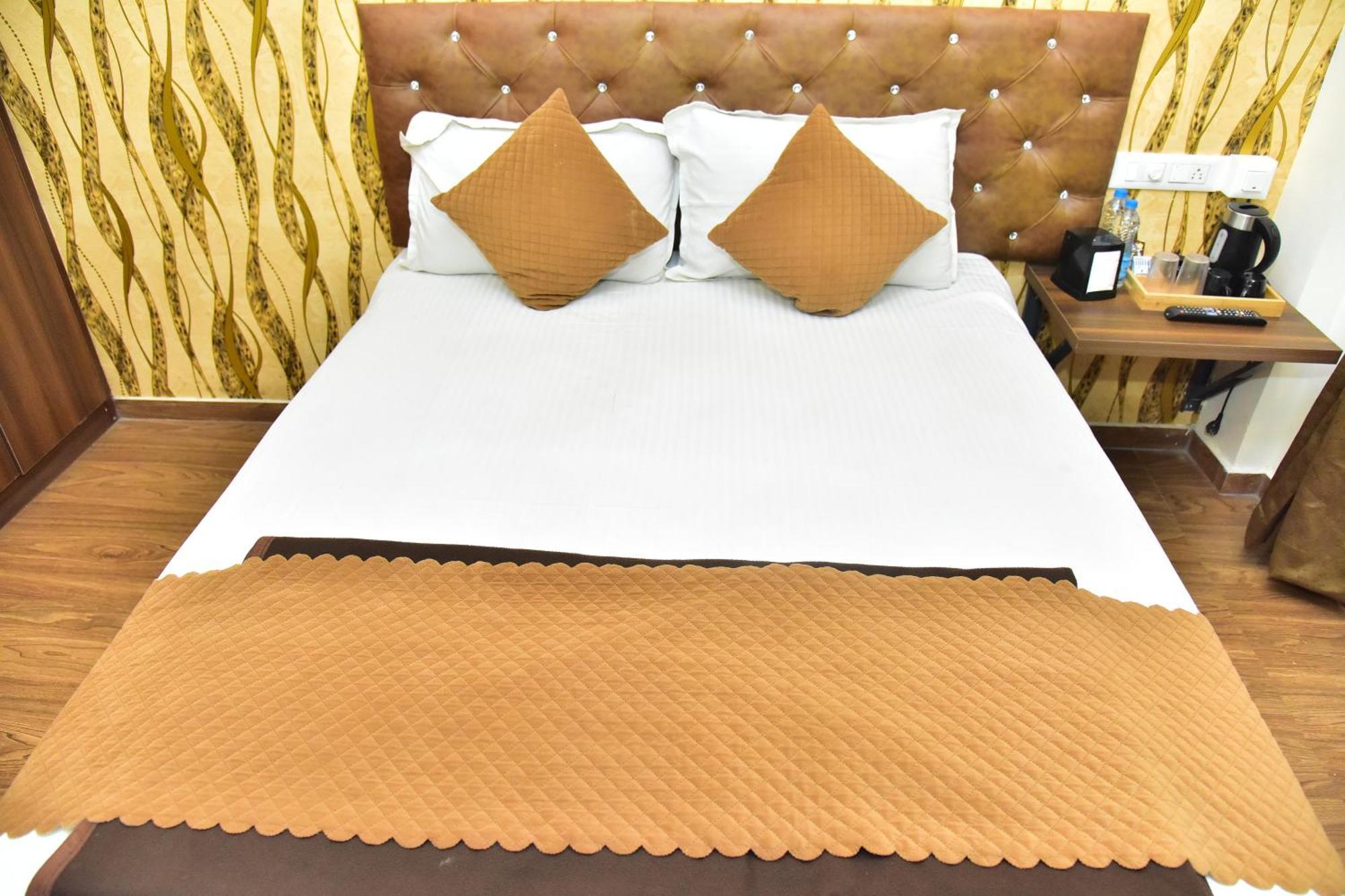 Meadows Inn Мисор Екстериор снимка
