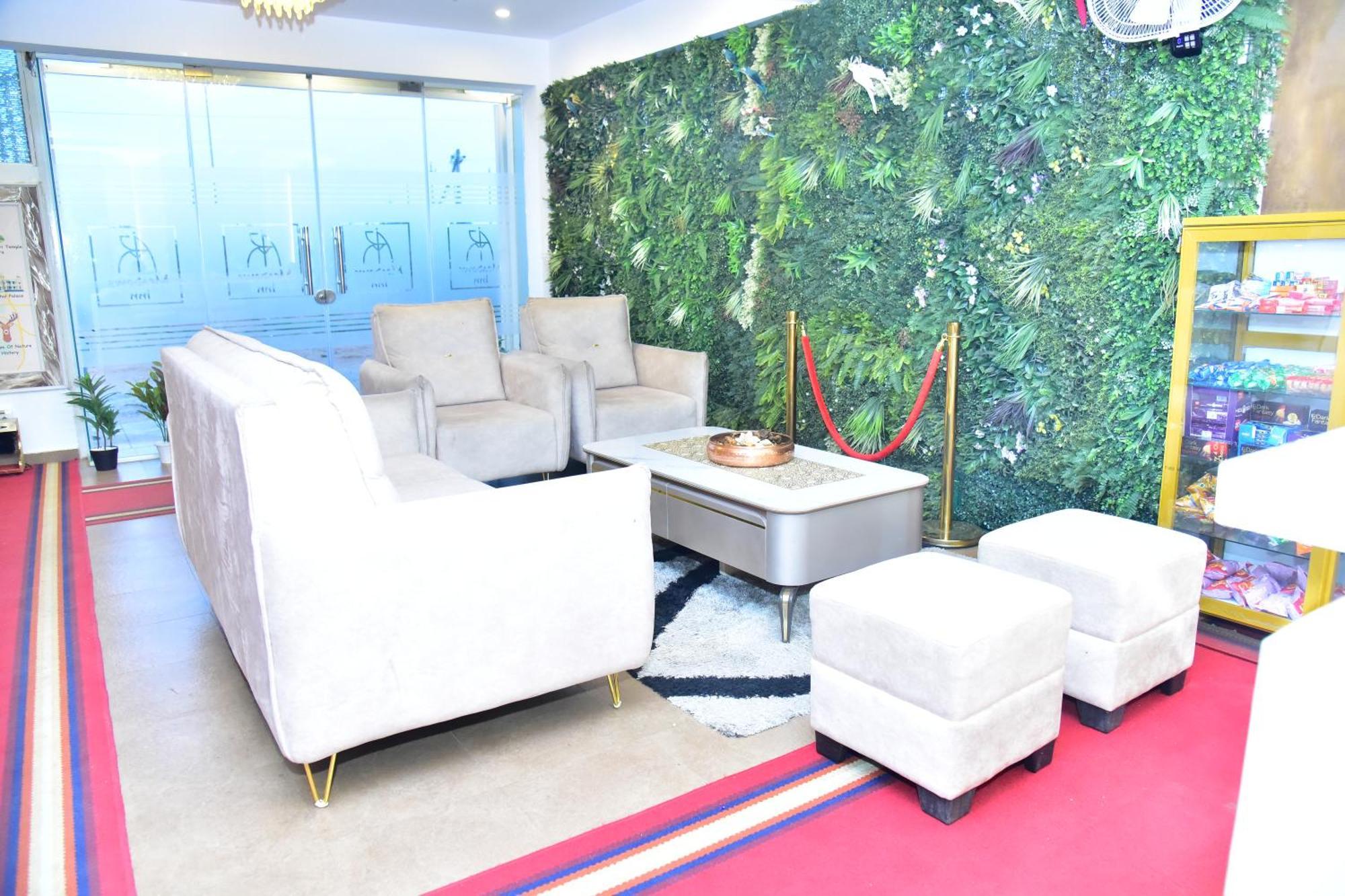 Meadows Inn Мисор Екстериор снимка