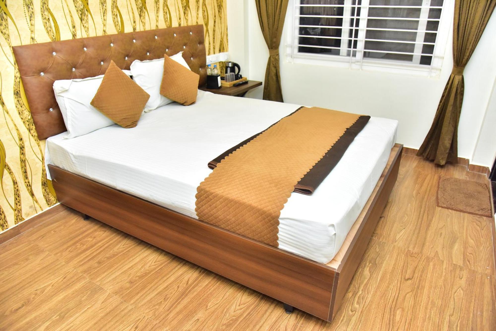 Meadows Inn Мисор Екстериор снимка