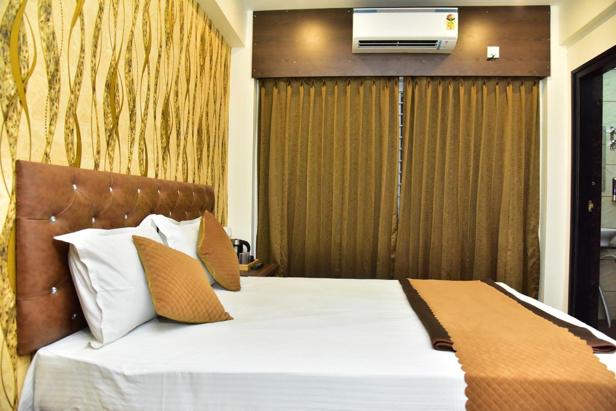 Meadows Inn Мисор Екстериор снимка